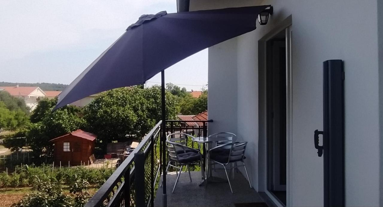Apartman Greta Sukosan Ngoại thất bức ảnh