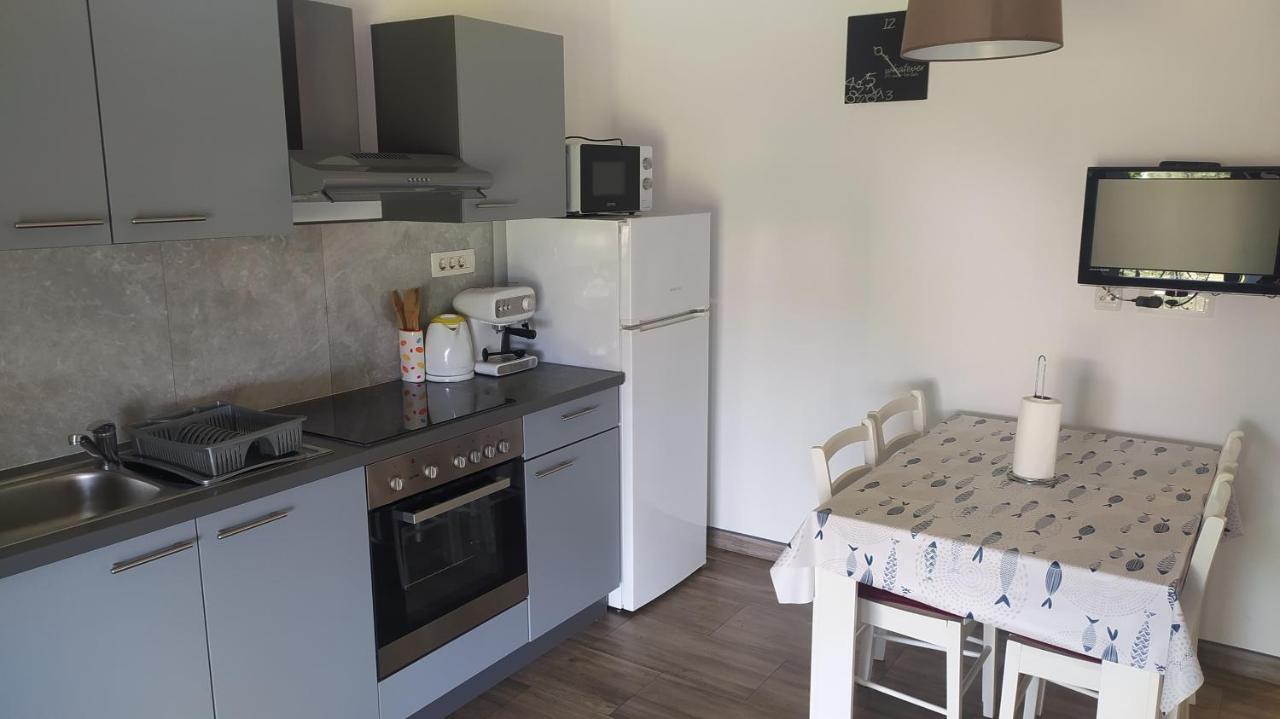 Apartman Greta Sukosan Ngoại thất bức ảnh