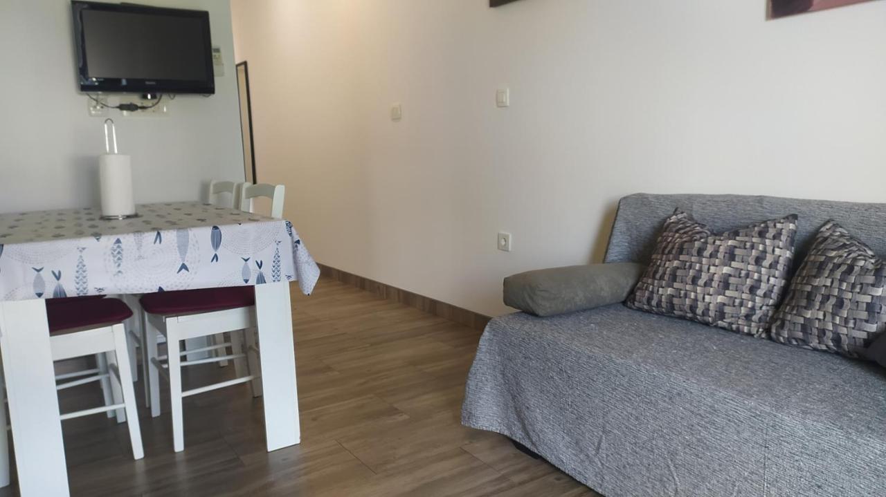 Apartman Greta Sukosan Ngoại thất bức ảnh