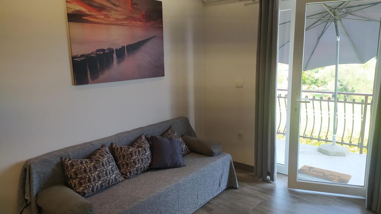 Apartman Greta Sukosan Ngoại thất bức ảnh